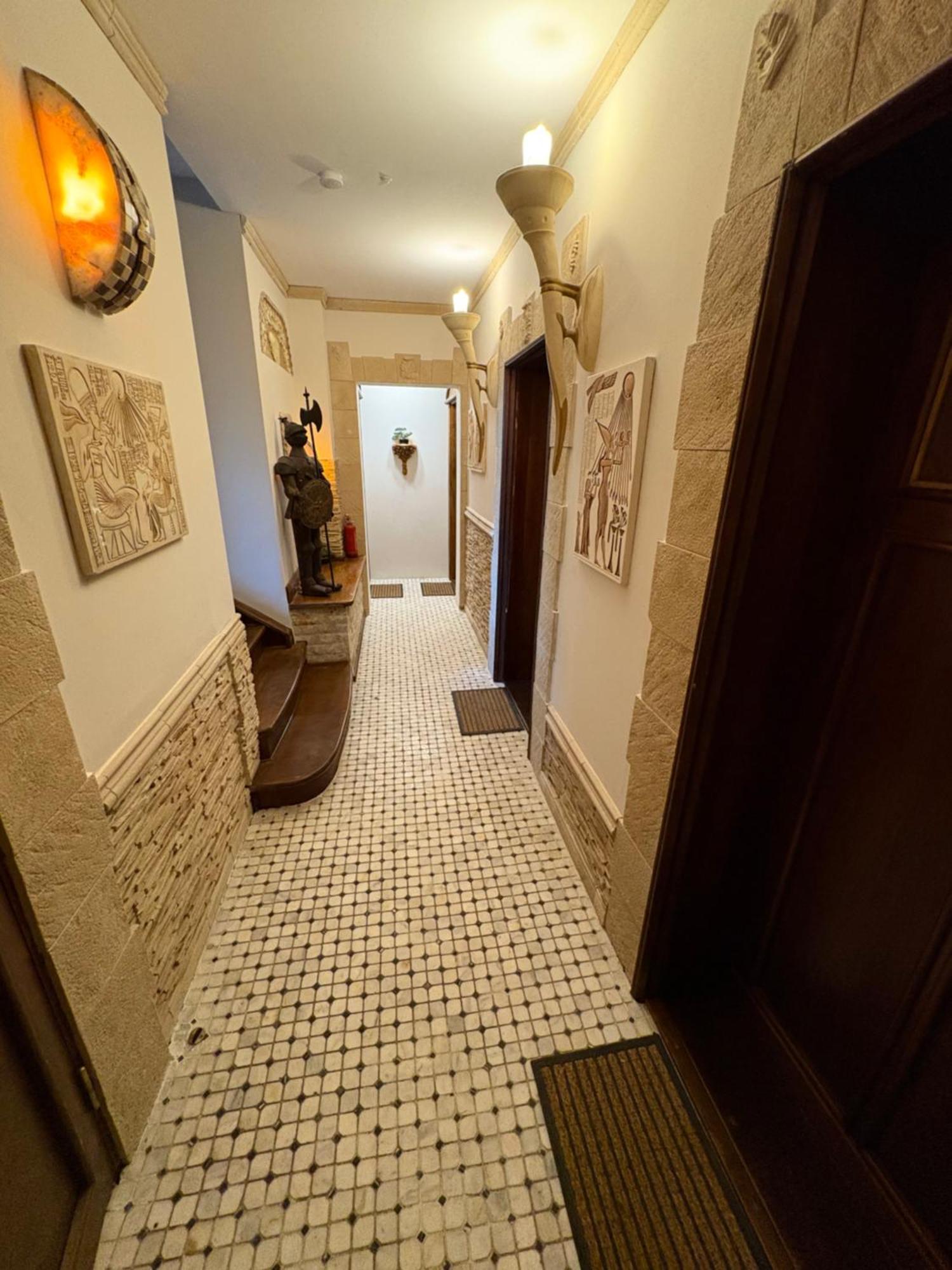 Dworek Oliwski Bed & Breakfast
